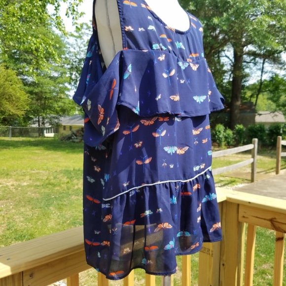 Extra Touch Cold Shoulder Butterfly Print Tunic 3X - Picture 3 of 7